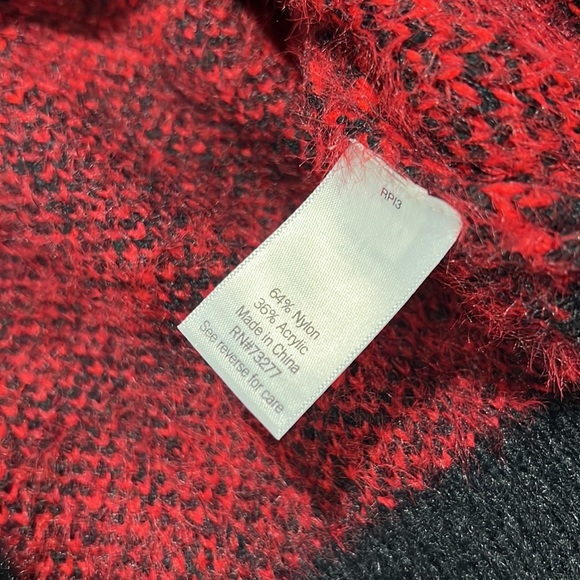 Fuzzy Cropped Sweater- XL - Picture 6 of 6